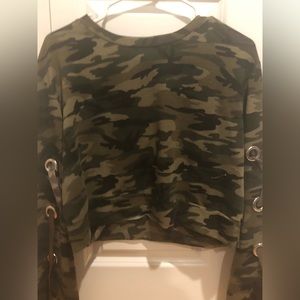 Camouflage shirt size small, girls